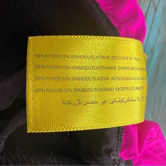 PENNINGTON’S Nola Black & Pink  Activewear Sports Bra - Picture 7 of 7